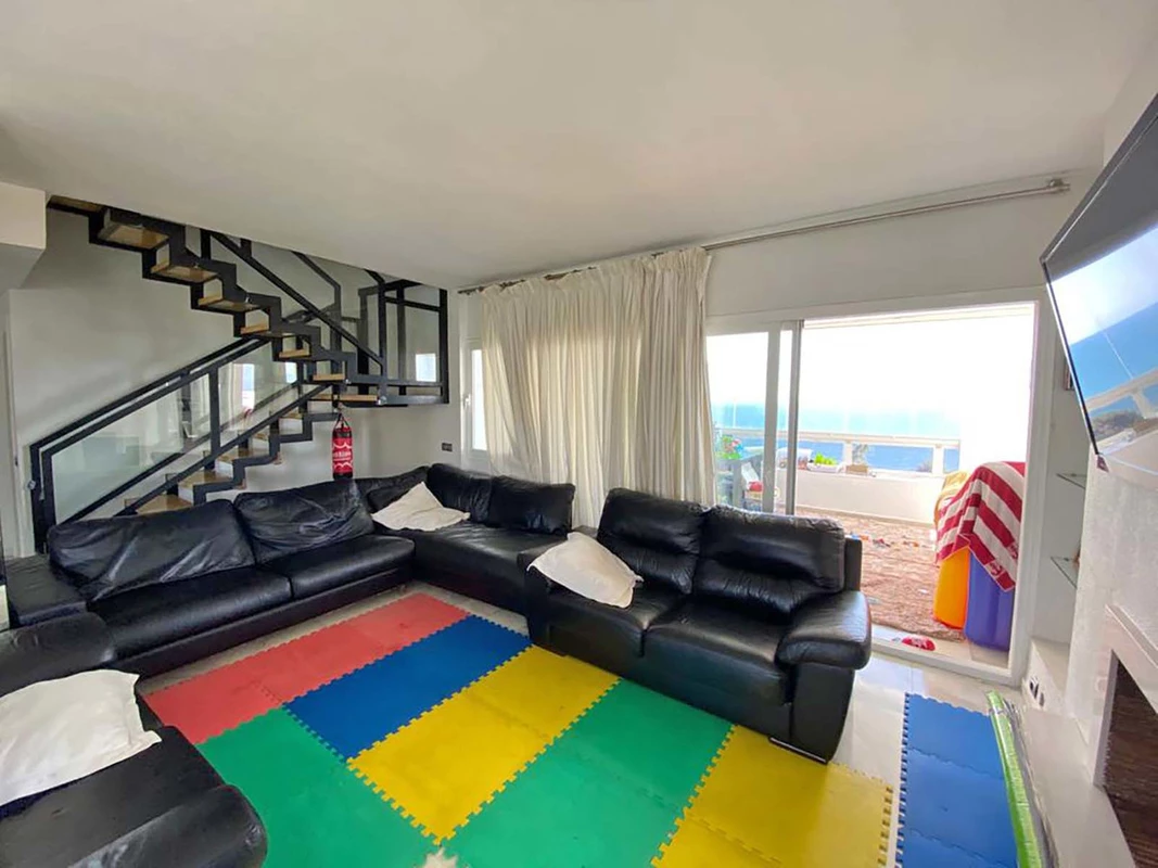 2-5bd7b9d04b45e33852eaf0ec6670150d