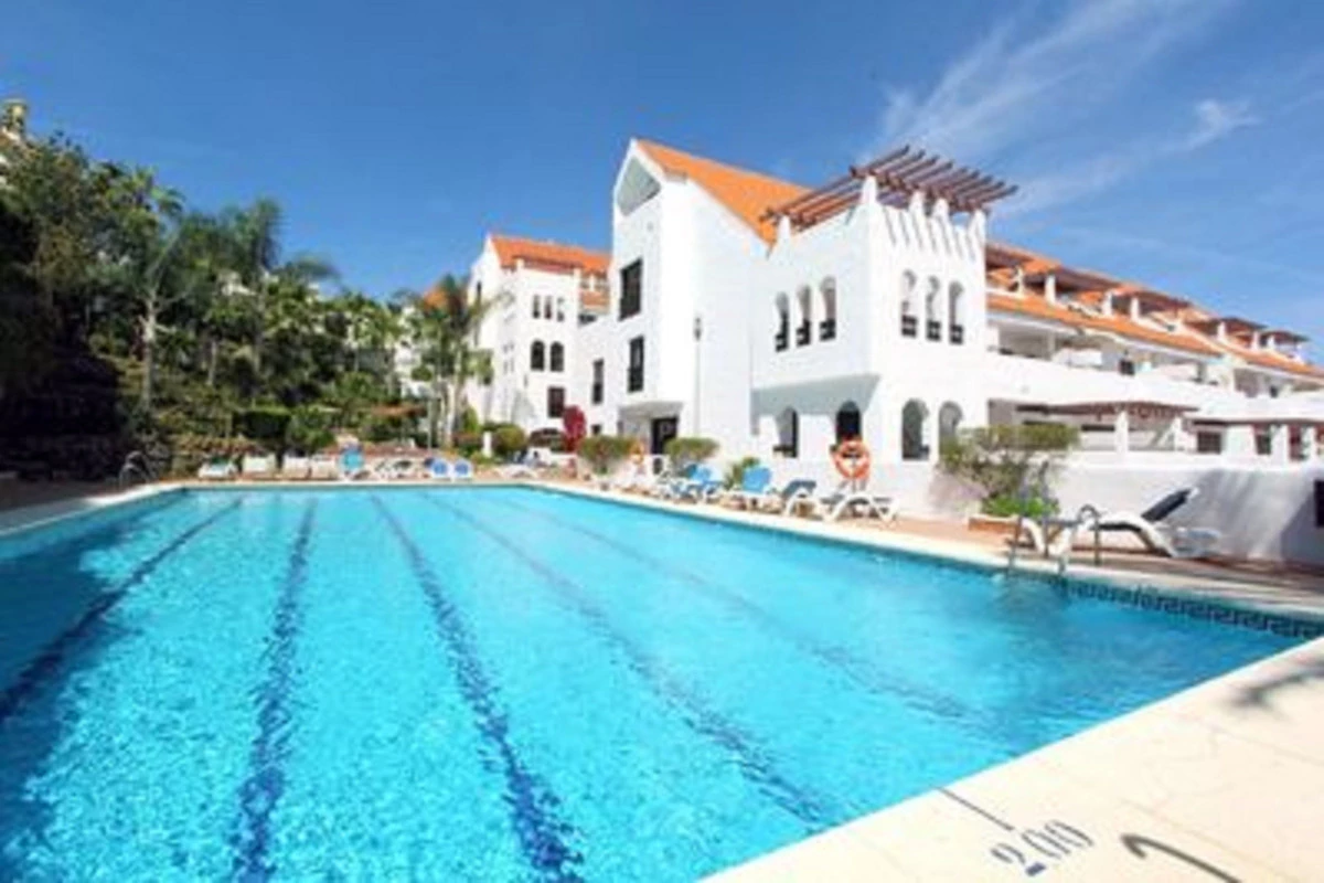 1-7980e48d732b6fc85c14b43b94d2aa54