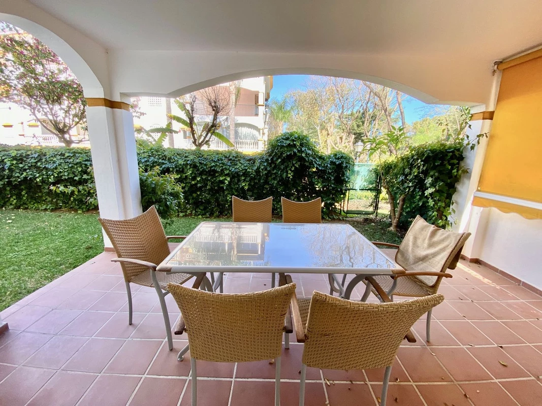 2-5bd7b9d04b45e33852eaf0ec6670150d