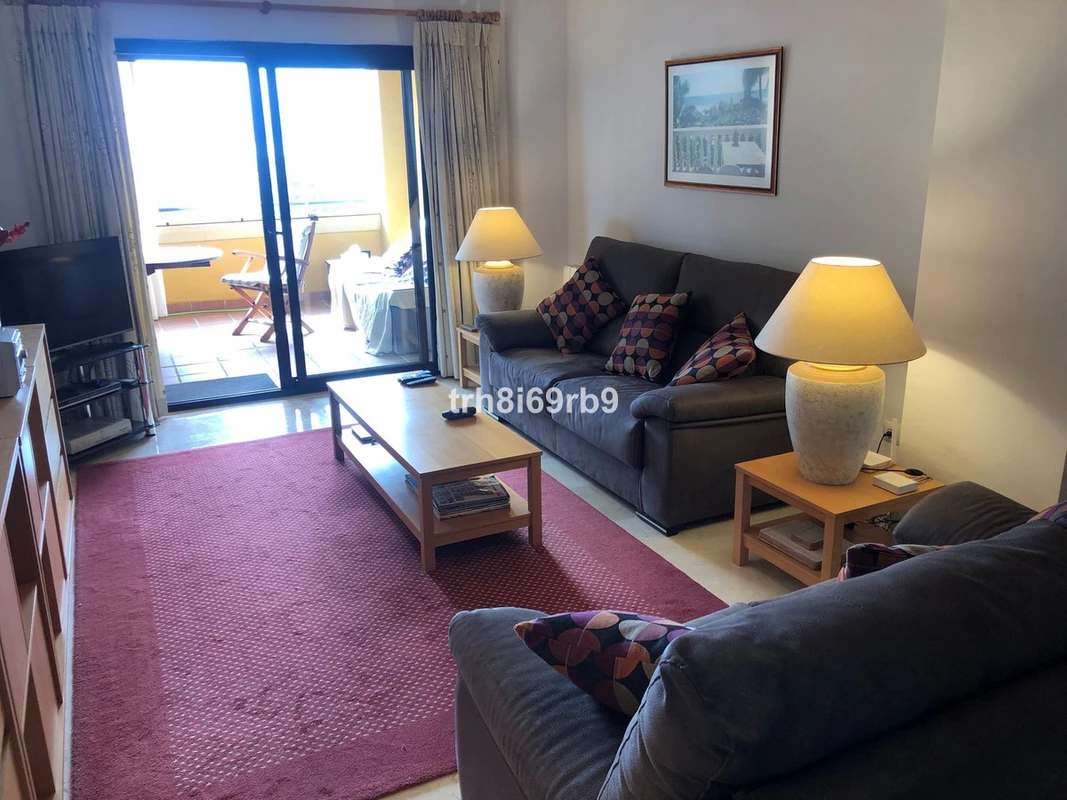 2-5bd7b9d04b45e33852eaf0ec6670150d