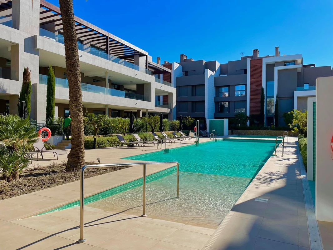 1-7980e48d732b6fc85c14b43b94d2aa54