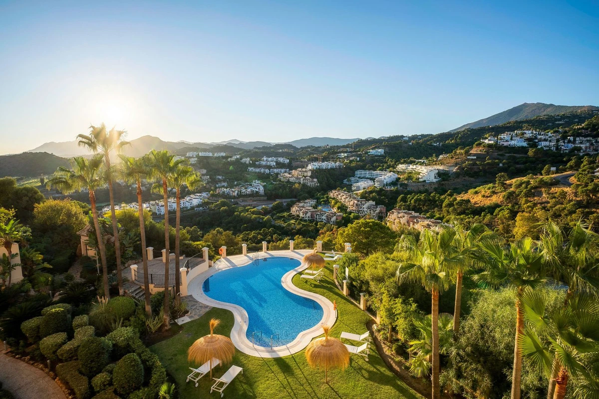 2-5bd7b9d04b45e33852eaf0ec6670150d