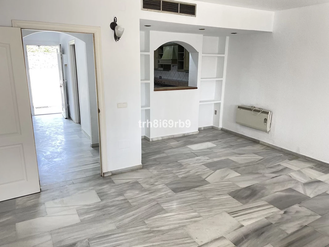 8-e64a9055bba3e77ac8aca3b893cdf826