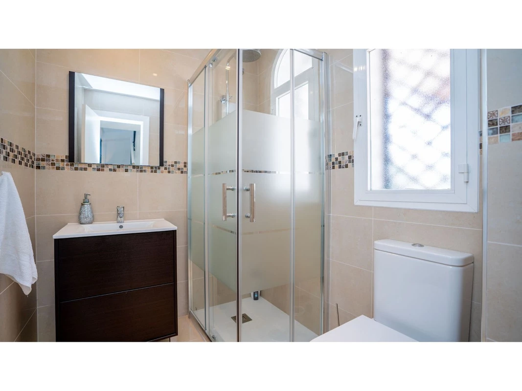 7-aa4cc561180b369757c0bb4af9886cd3