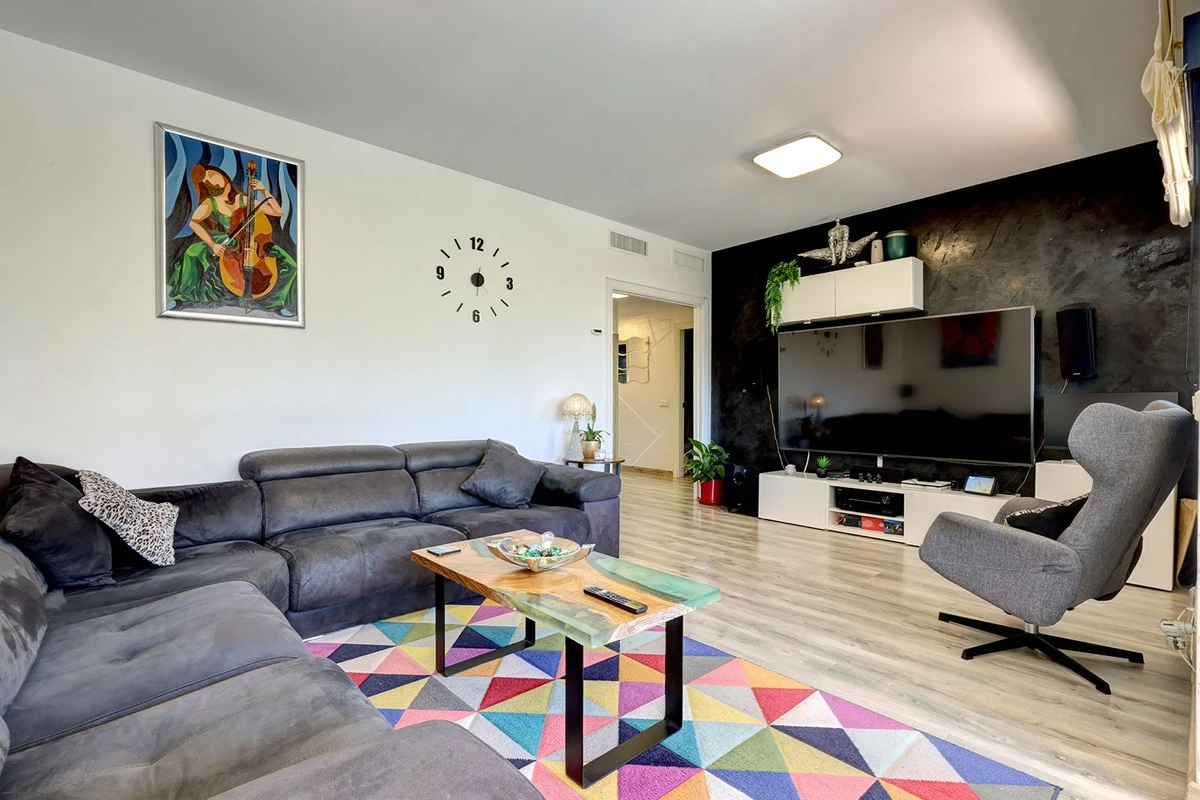 9-467d0cee5b725f3ef65f102a0c2e69c0