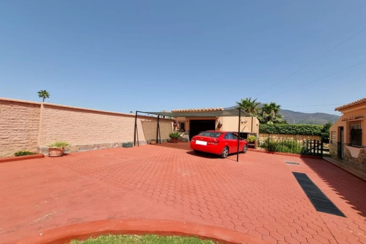 4-c23c0f86247804fa50226aecd8b0b2c8