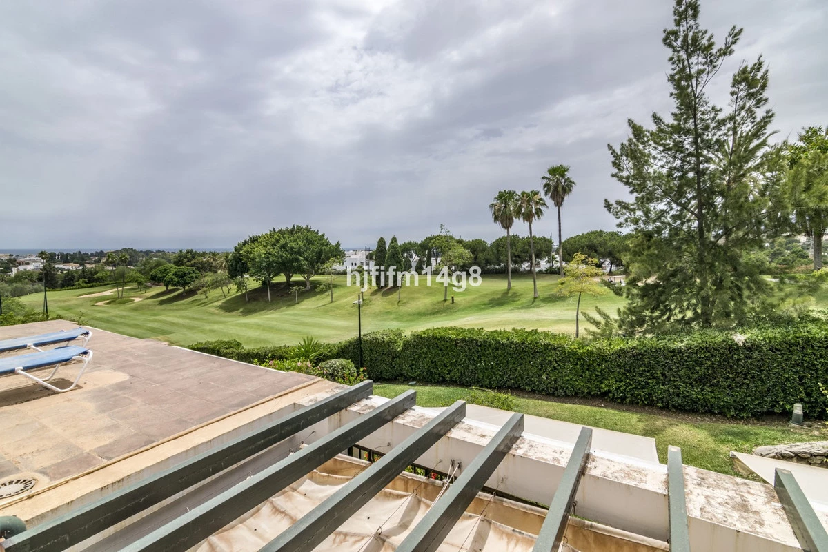 2-5bd7b9d04b45e33852eaf0ec6670150d