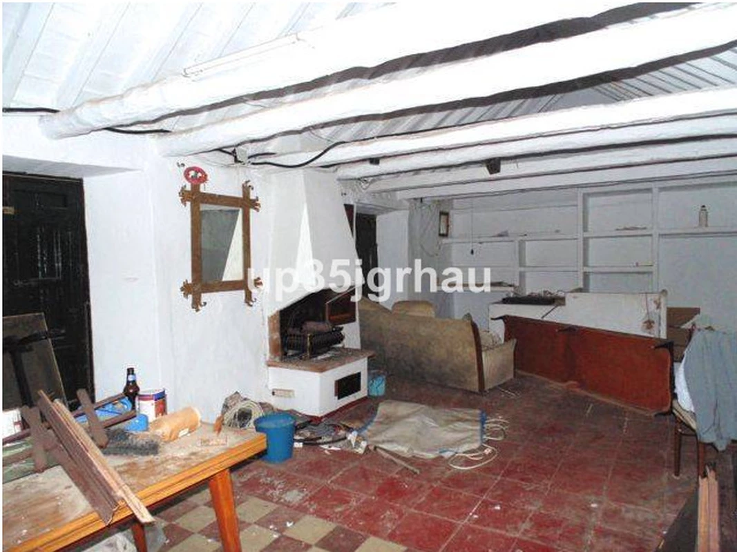 2-5bd7b9d04b45e33852eaf0ec6670150d