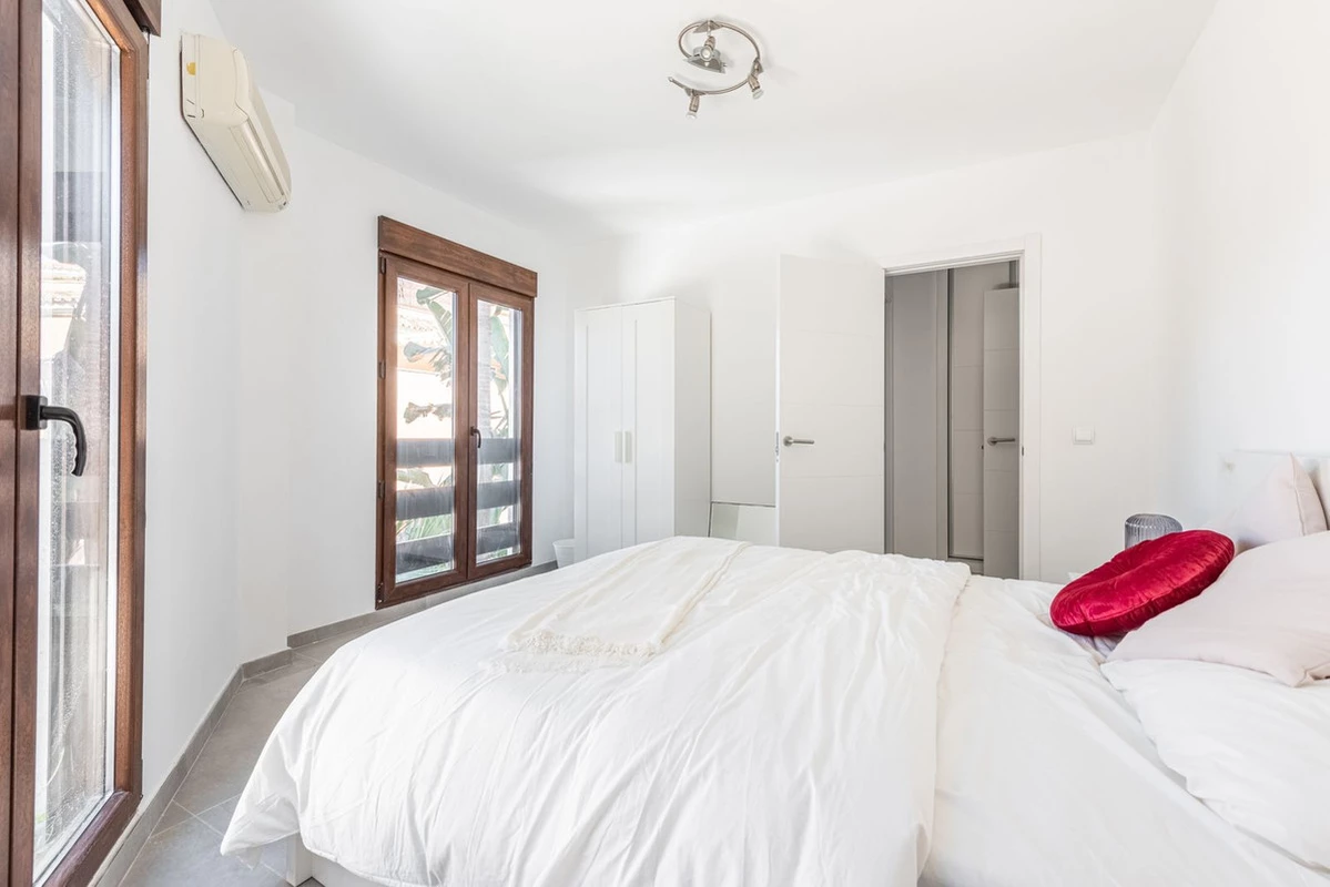 9-467d0cee5b725f3ef65f102a0c2e69c0