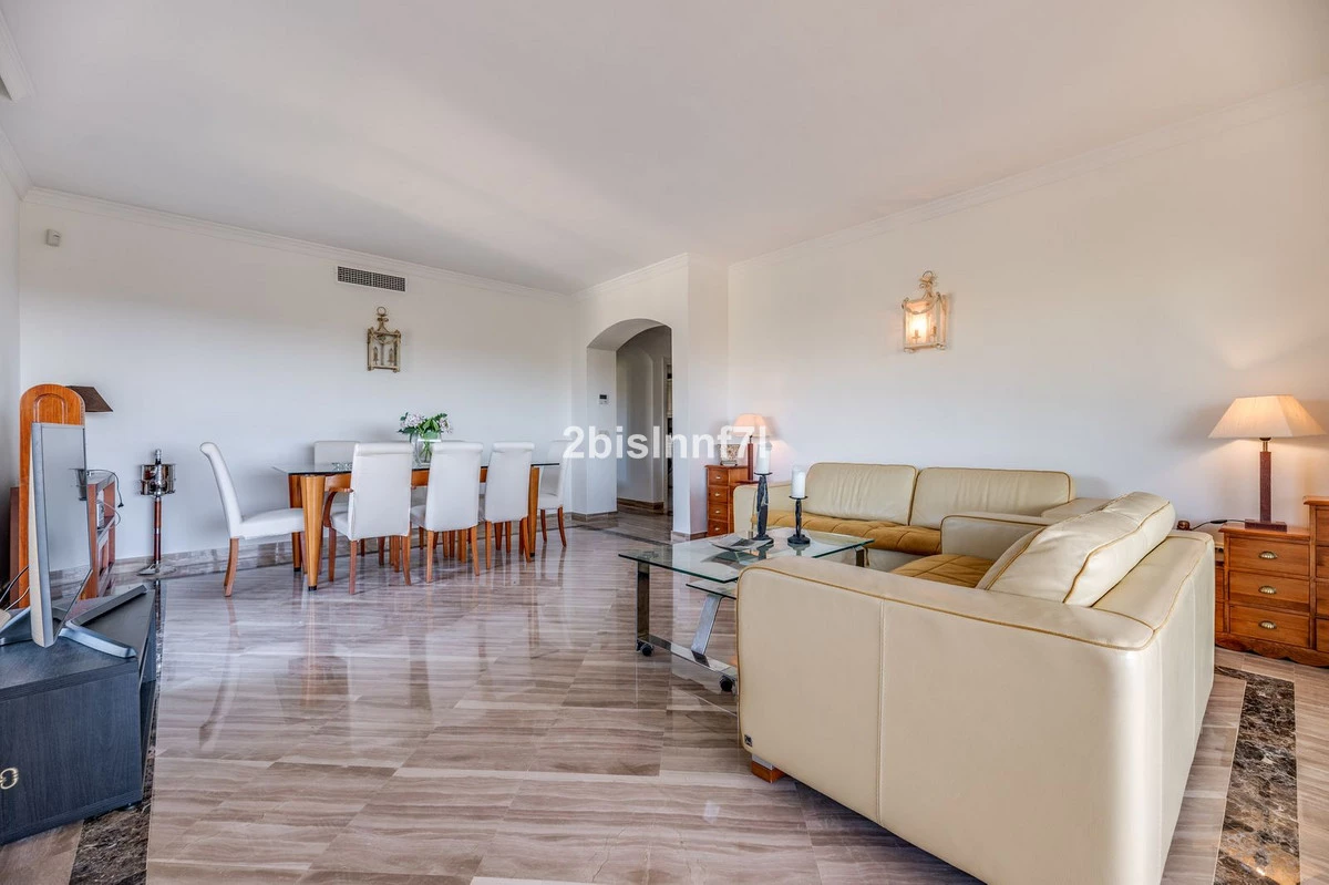 8-e64a9055bba3e77ac8aca3b893cdf826