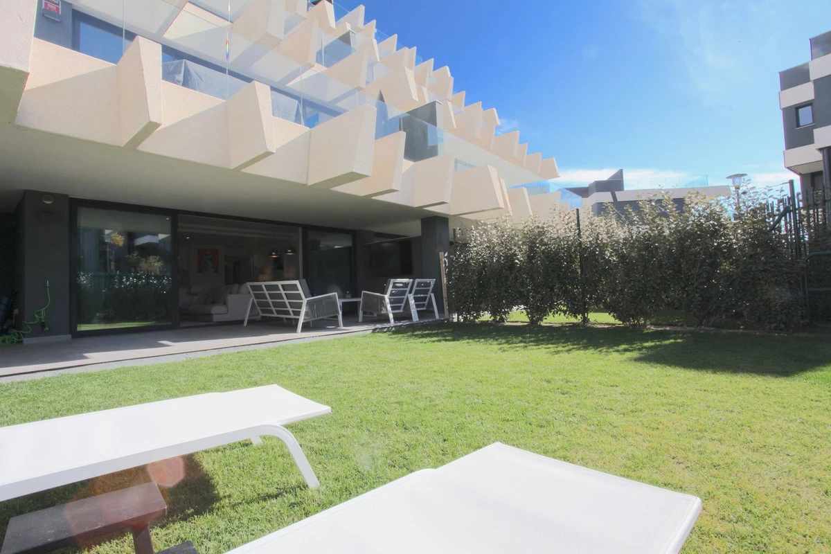 1-7980e48d732b6fc85c14b43b94d2aa54