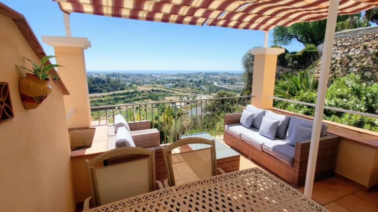 R4303945 | Penthouse in Benahavís – € 350,000 – 2 beds, 2 baths