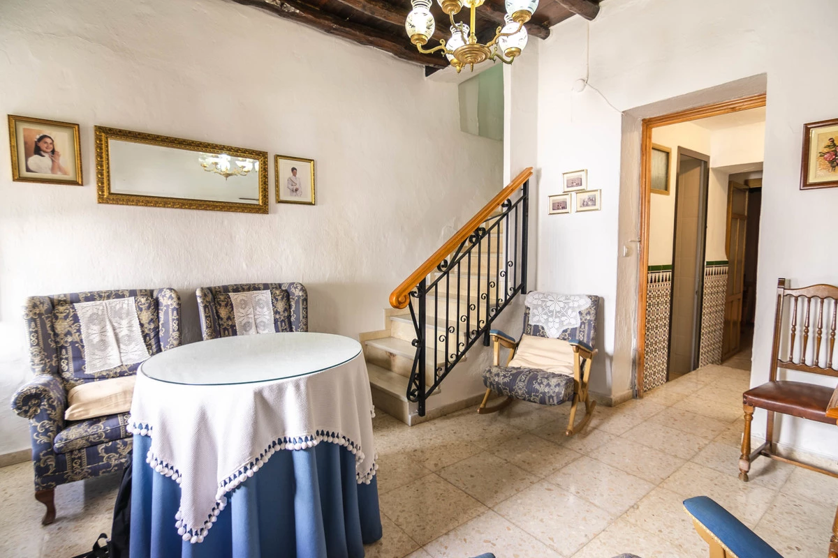 2-5bd7b9d04b45e33852eaf0ec6670150d