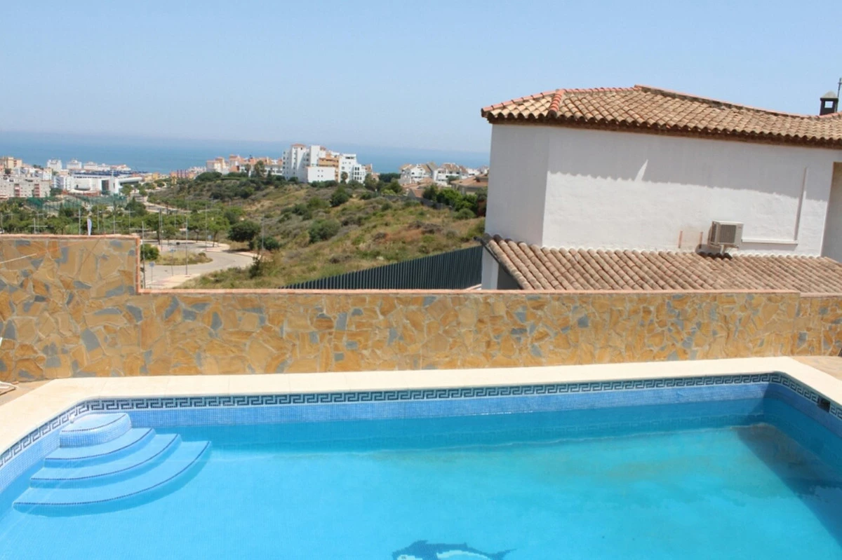 2-5bd7b9d04b45e33852eaf0ec6670150d