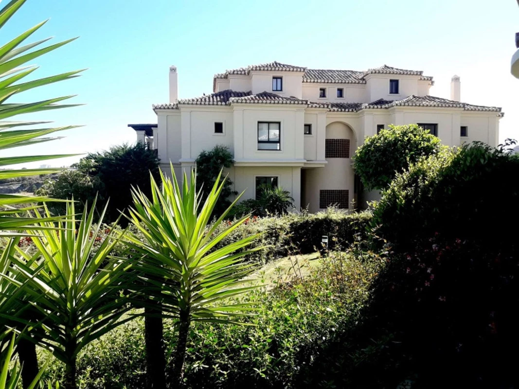 1-7980e48d732b6fc85c14b43b94d2aa54