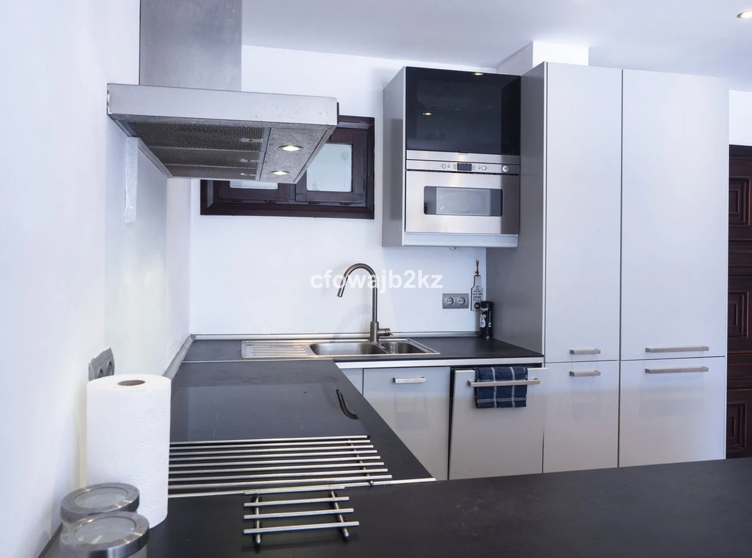 9-467d0cee5b725f3ef65f102a0c2e69c0