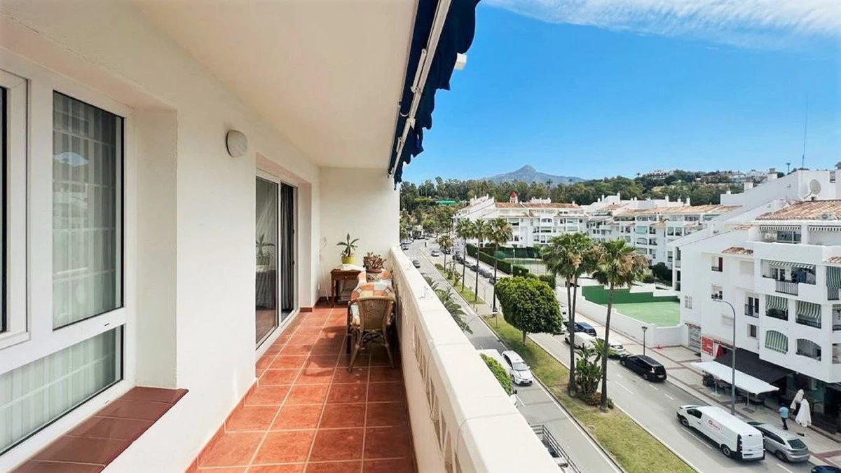 1-7980e48d732b6fc85c14b43b94d2aa54