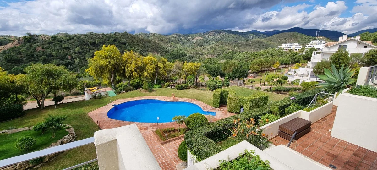 8-e64a9055bba3e77ac8aca3b893cdf826