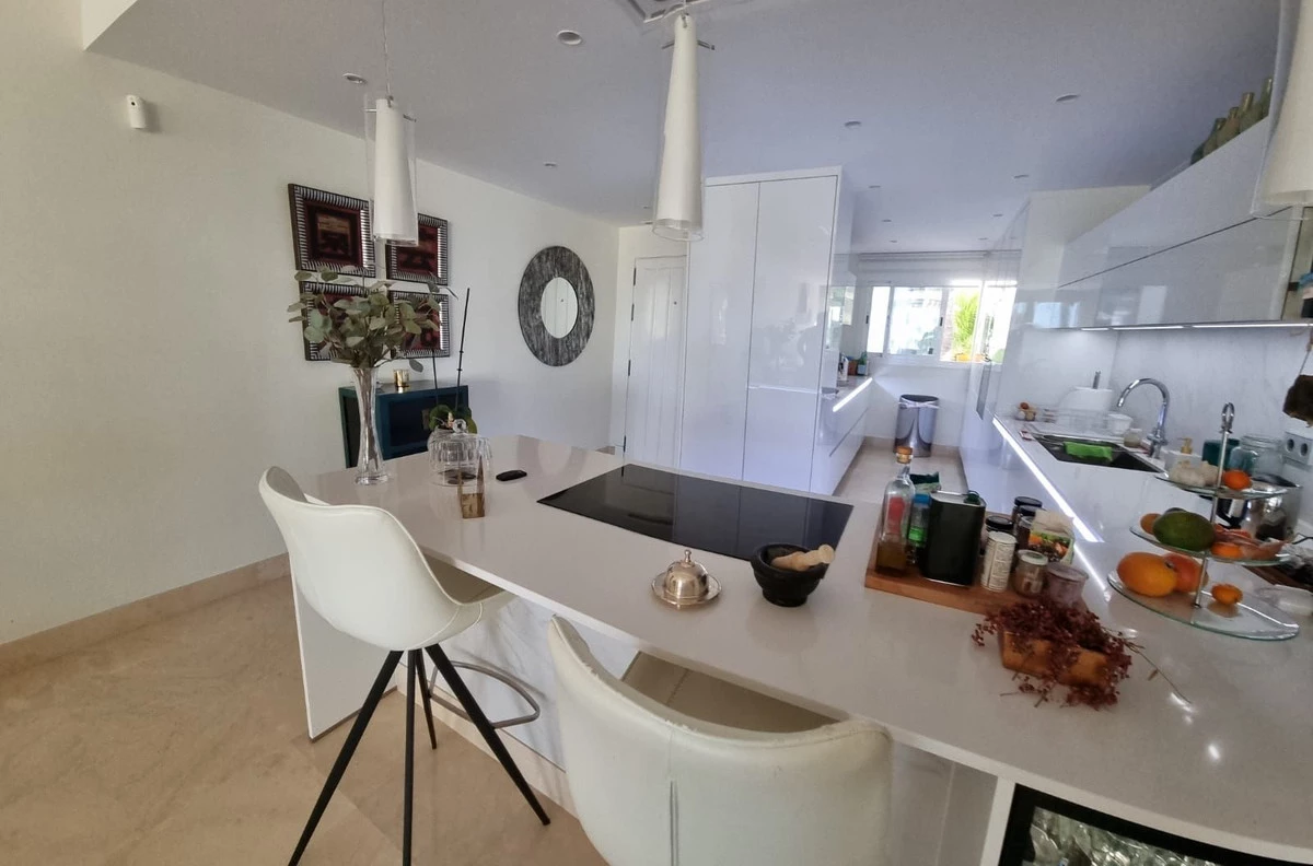 7-aa4cc561180b369757c0bb4af9886cd3