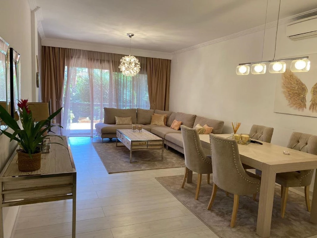 2-5bd7b9d04b45e33852eaf0ec6670150d