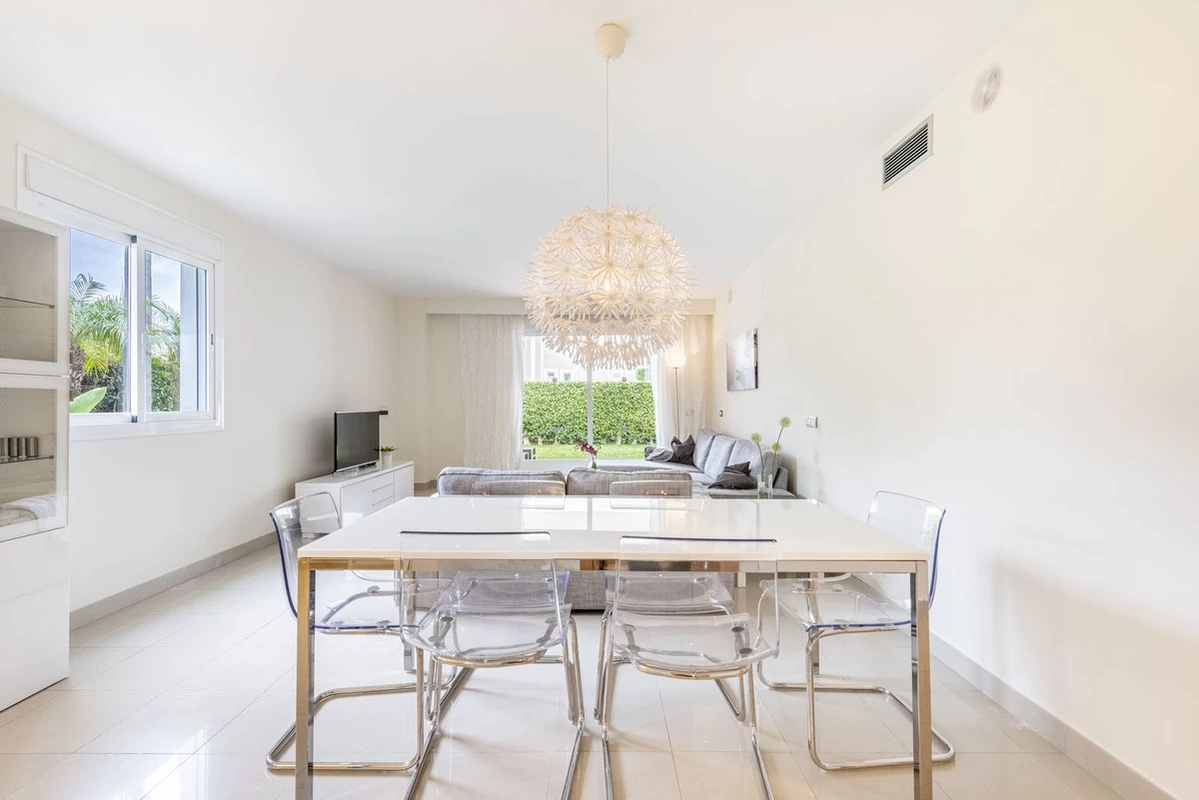 7-aa4cc561180b369757c0bb4af9886cd3