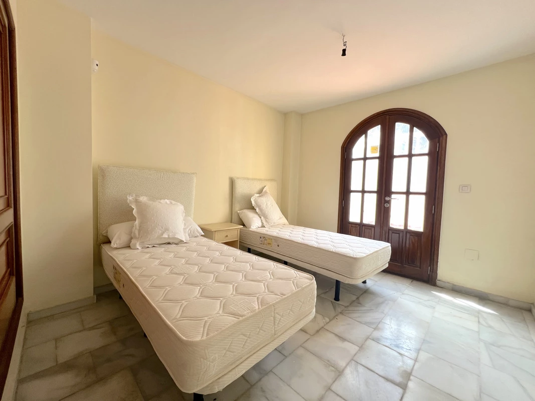 7-aa4cc561180b369757c0bb4af9886cd3