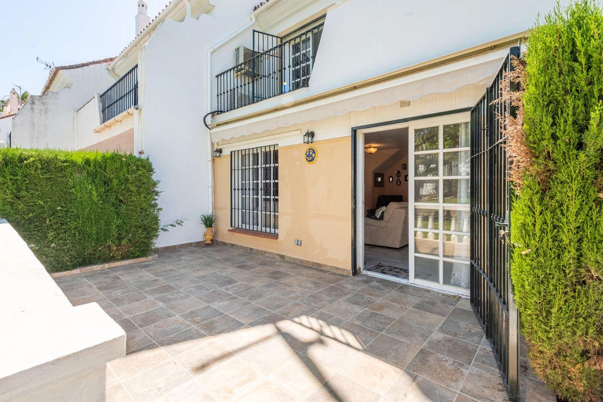 9-467d0cee5b725f3ef65f102a0c2e69c0