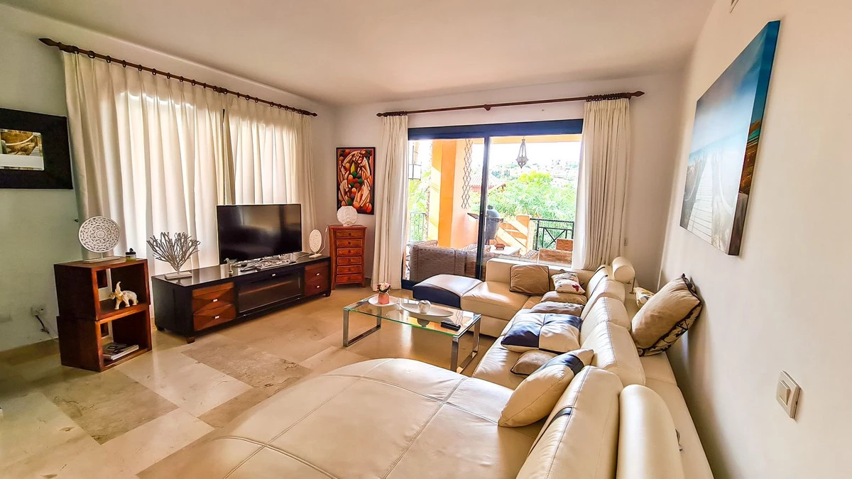 2-5bd7b9d04b45e33852eaf0ec6670150d