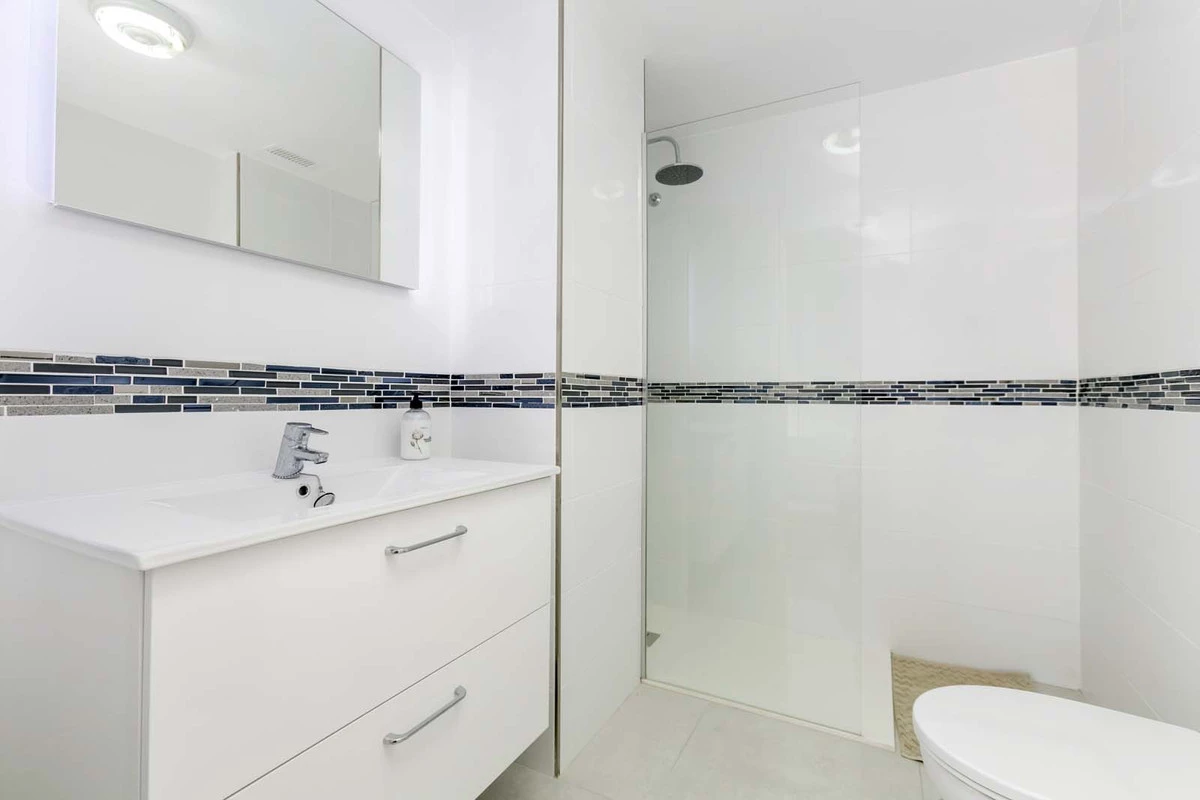 6-241328e1bcc9c0d8ce1222beb6c967a8