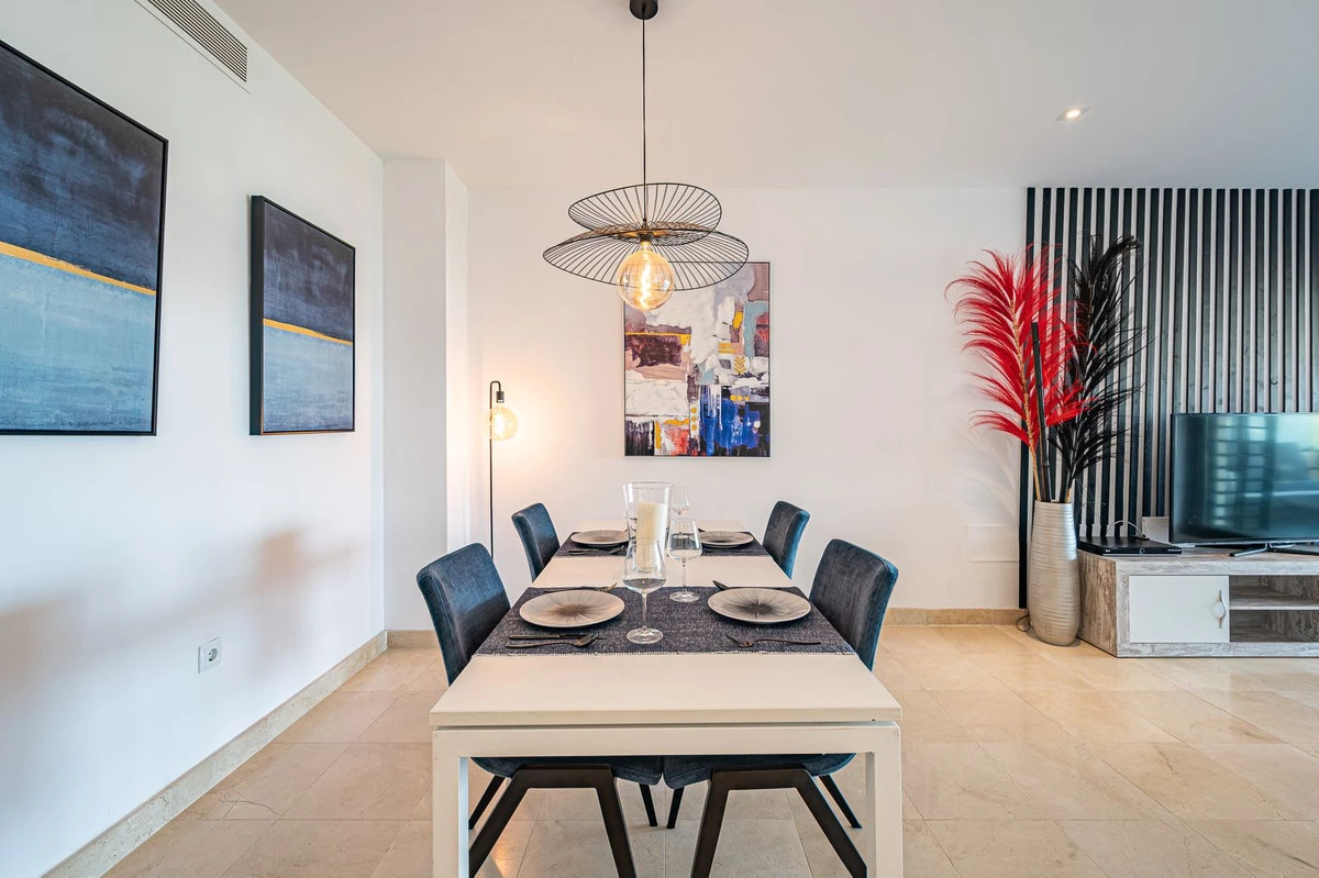 8-e64a9055bba3e77ac8aca3b893cdf826