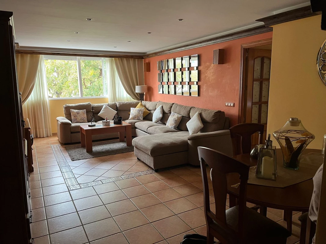 2-5bd7b9d04b45e33852eaf0ec6670150d