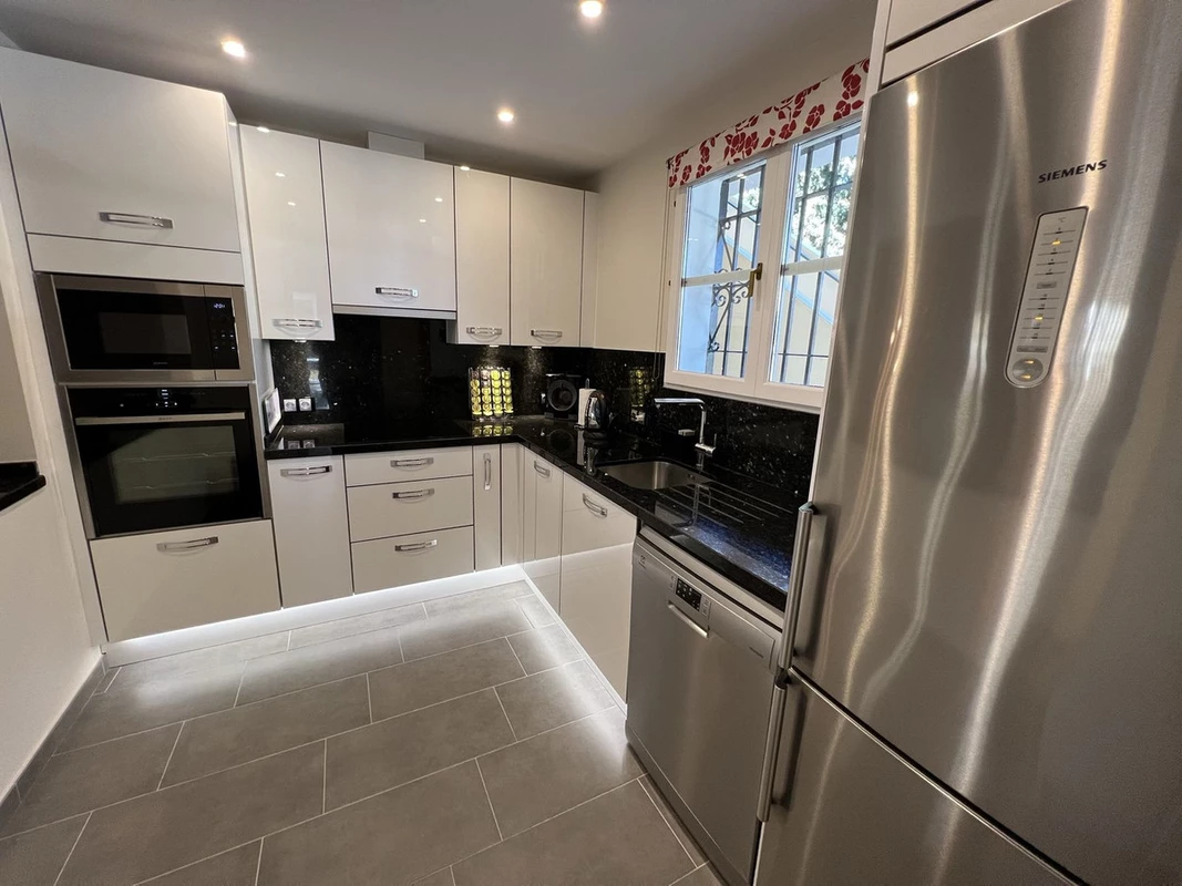 9-467d0cee5b725f3ef65f102a0c2e69c0