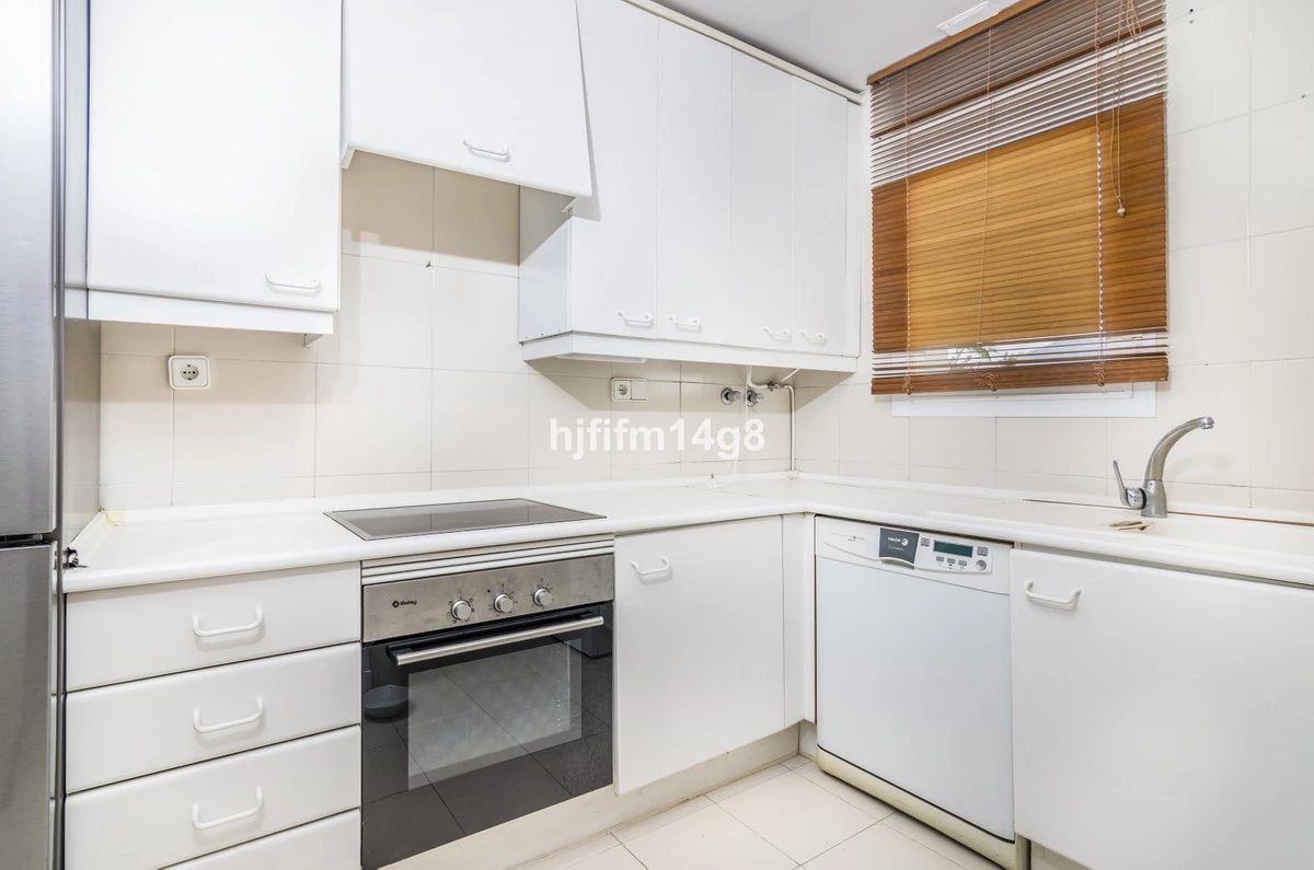 8-e64a9055bba3e77ac8aca3b893cdf826