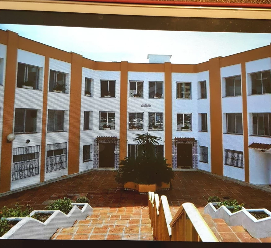 2-5bd7b9d04b45e33852eaf0ec6670150d