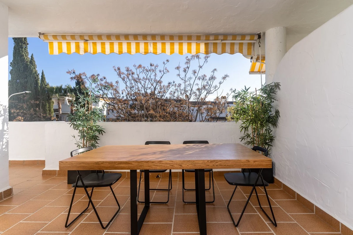 1-7980e48d732b6fc85c14b43b94d2aa54