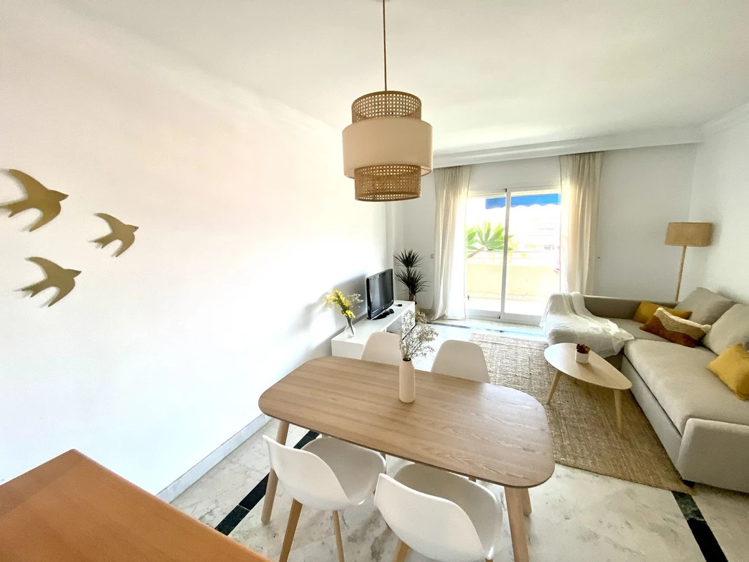 2-5bd7b9d04b45e33852eaf0ec6670150d