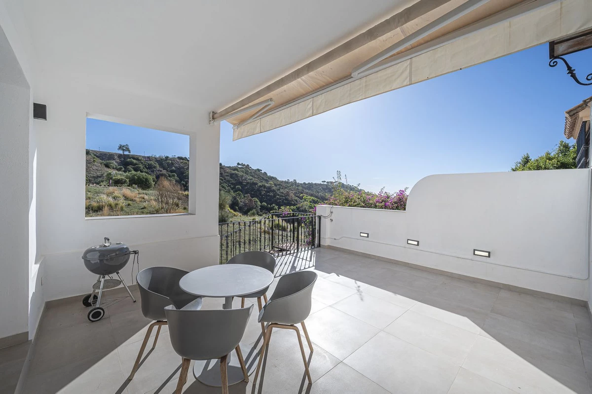 9-467d0cee5b725f3ef65f102a0c2e69c0