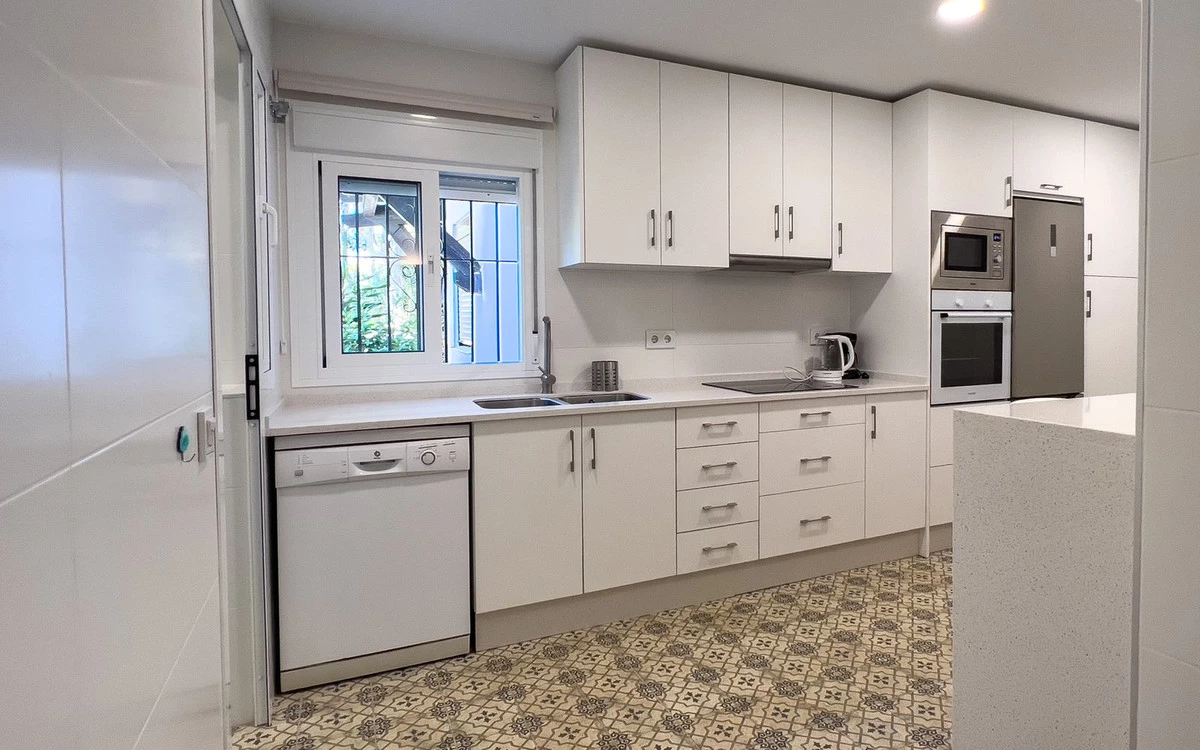 9-467d0cee5b725f3ef65f102a0c2e69c0