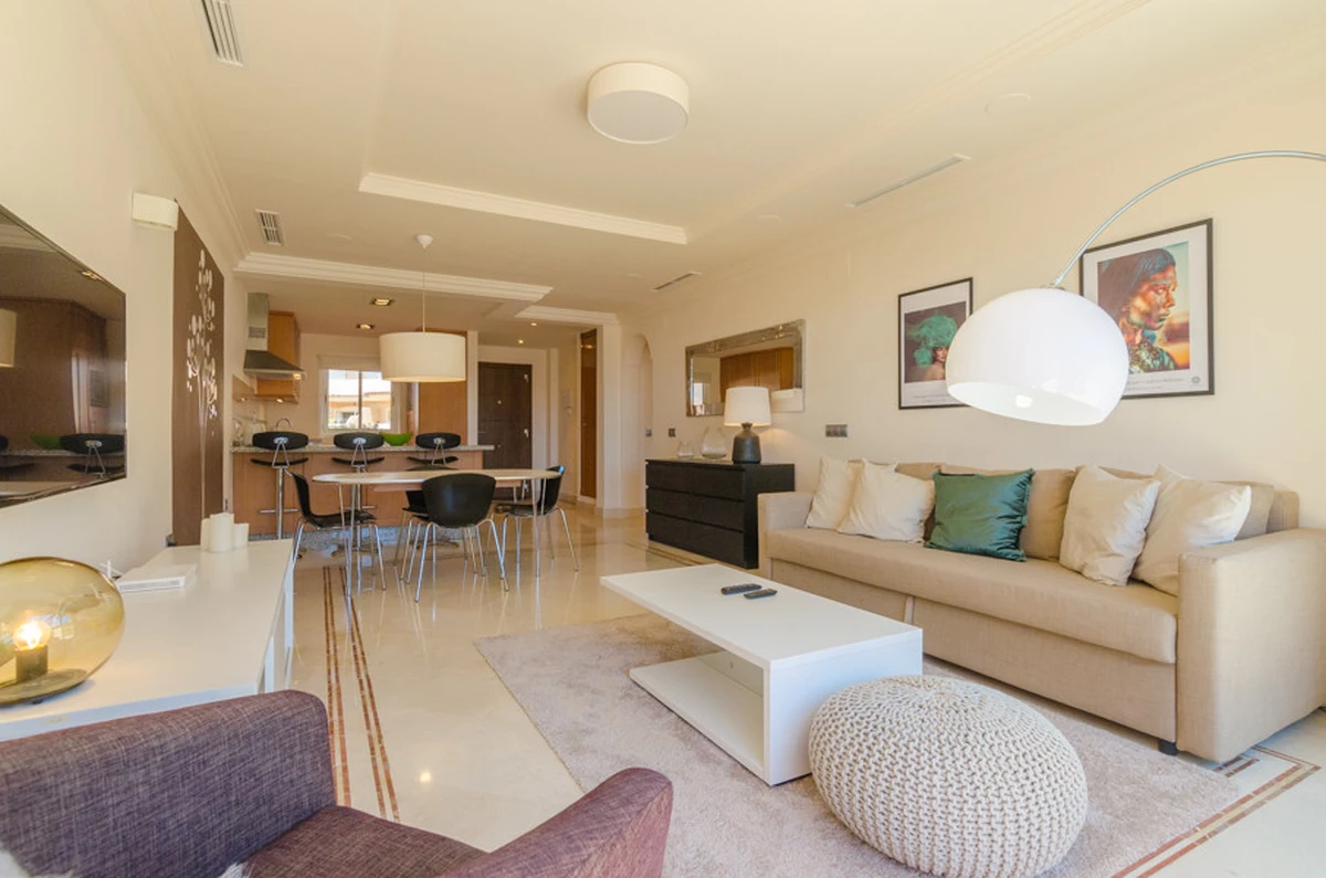 2-5bd7b9d04b45e33852eaf0ec6670150d