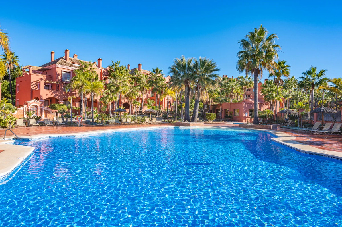 1-7980e48d732b6fc85c14b43b94d2aa54