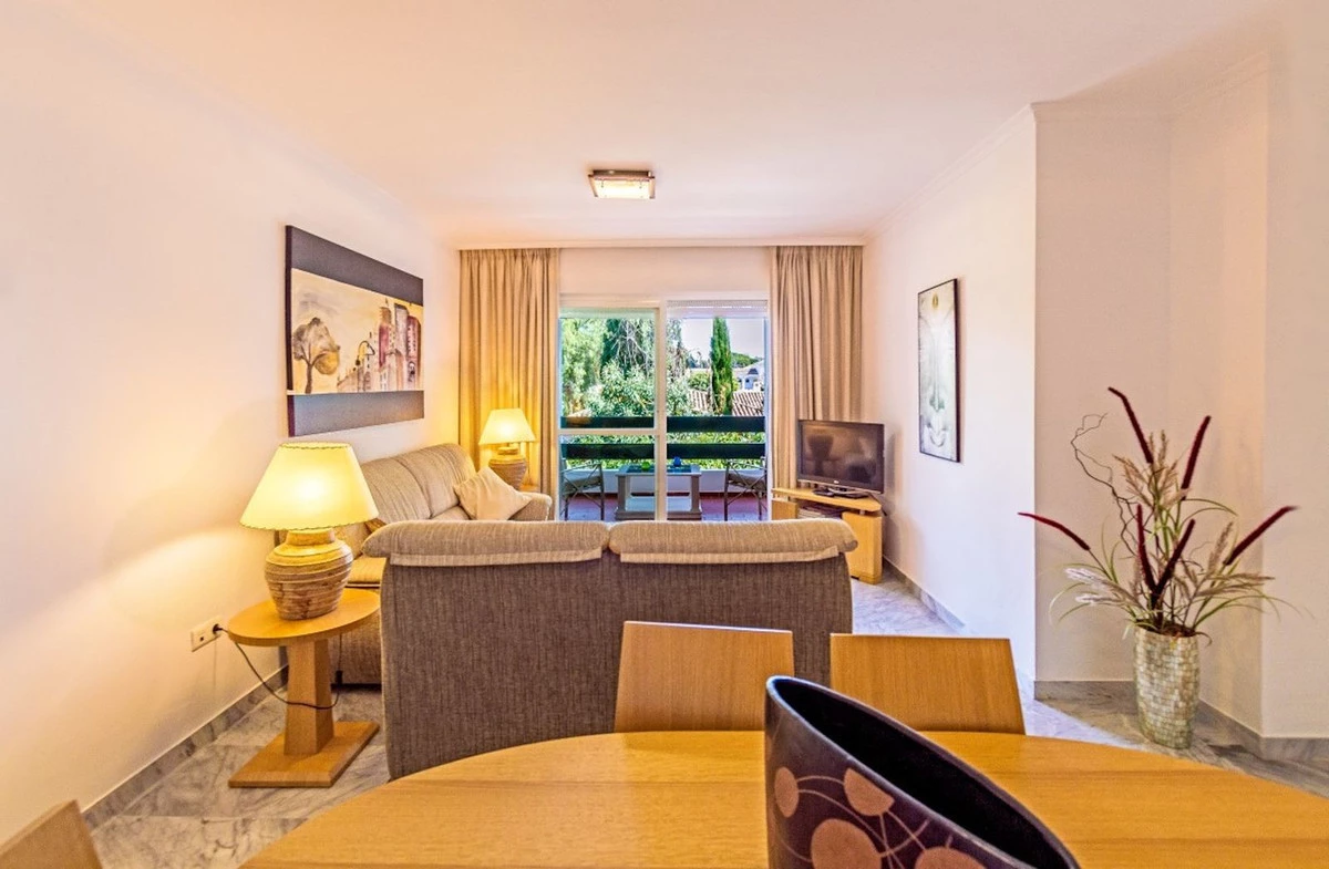 7-aa4cc561180b369757c0bb4af9886cd3