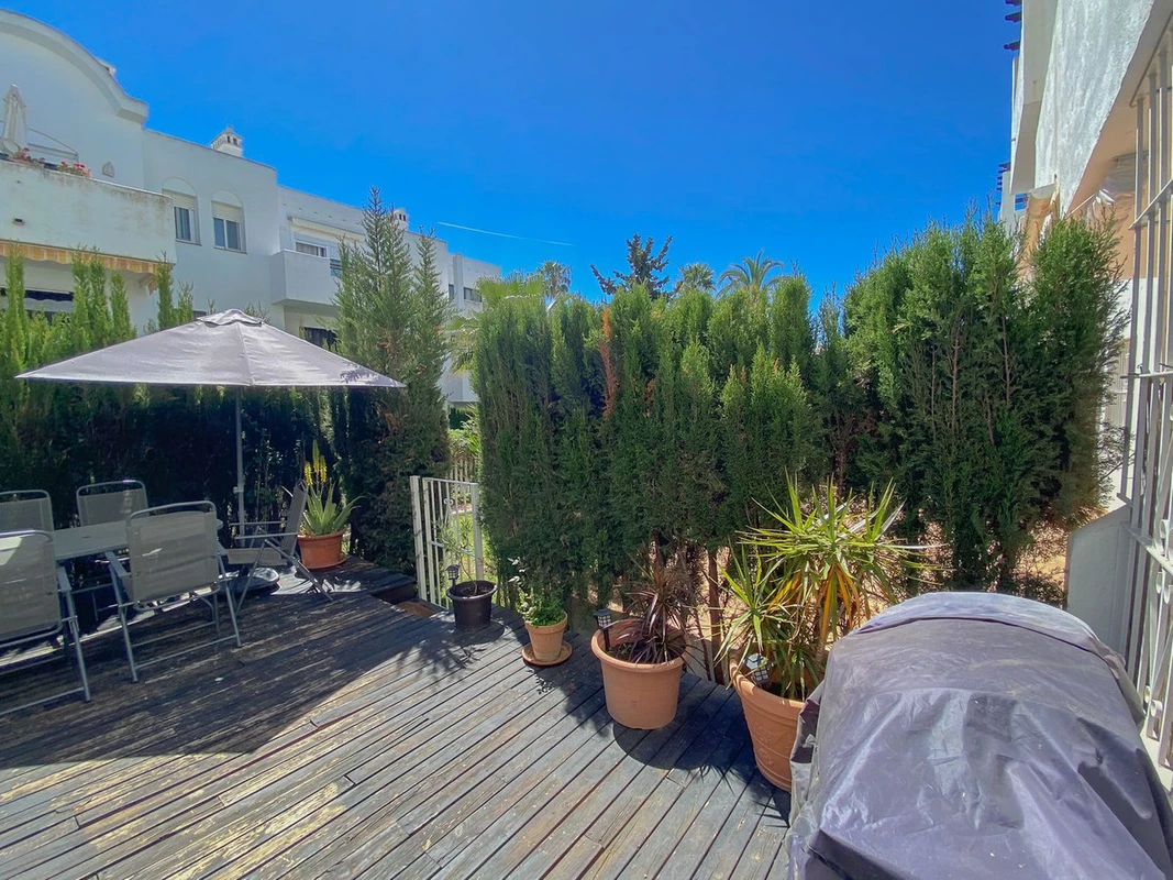 1-7980e48d732b6fc85c14b43b94d2aa54