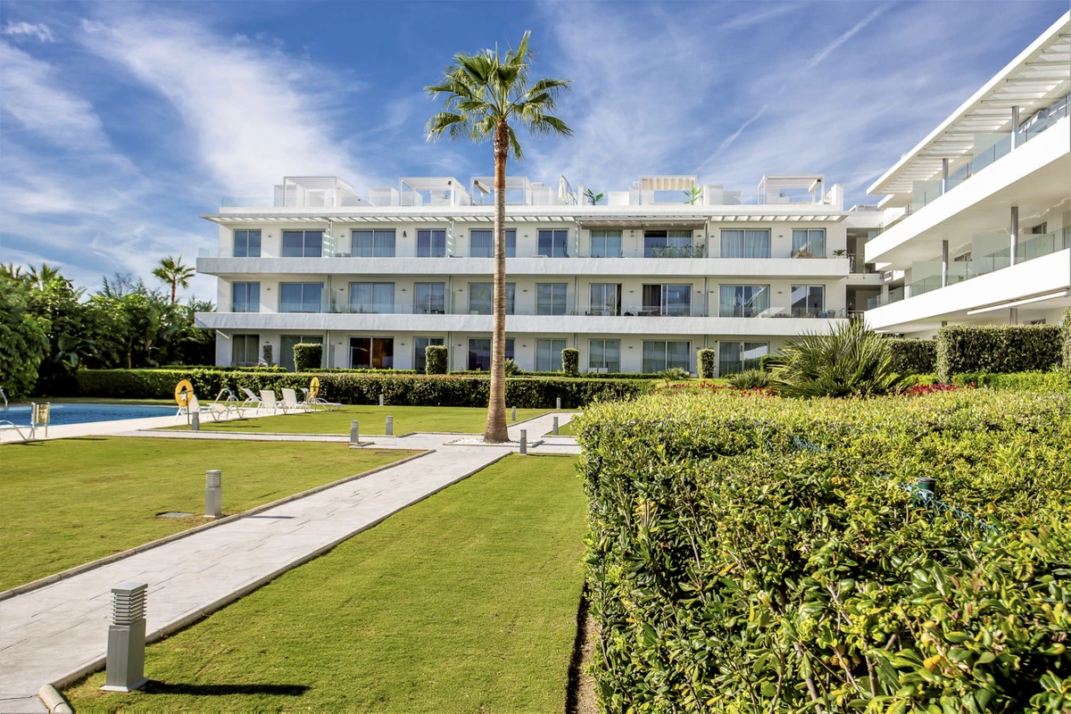 2-5bd7b9d04b45e33852eaf0ec6670150d