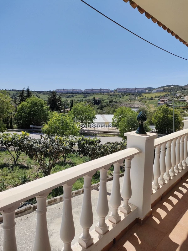 4-c23c0f86247804fa50226aecd8b0b2c8