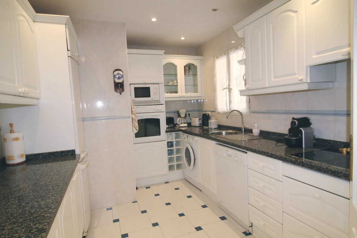 4-c23c0f86247804fa50226aecd8b0b2c8