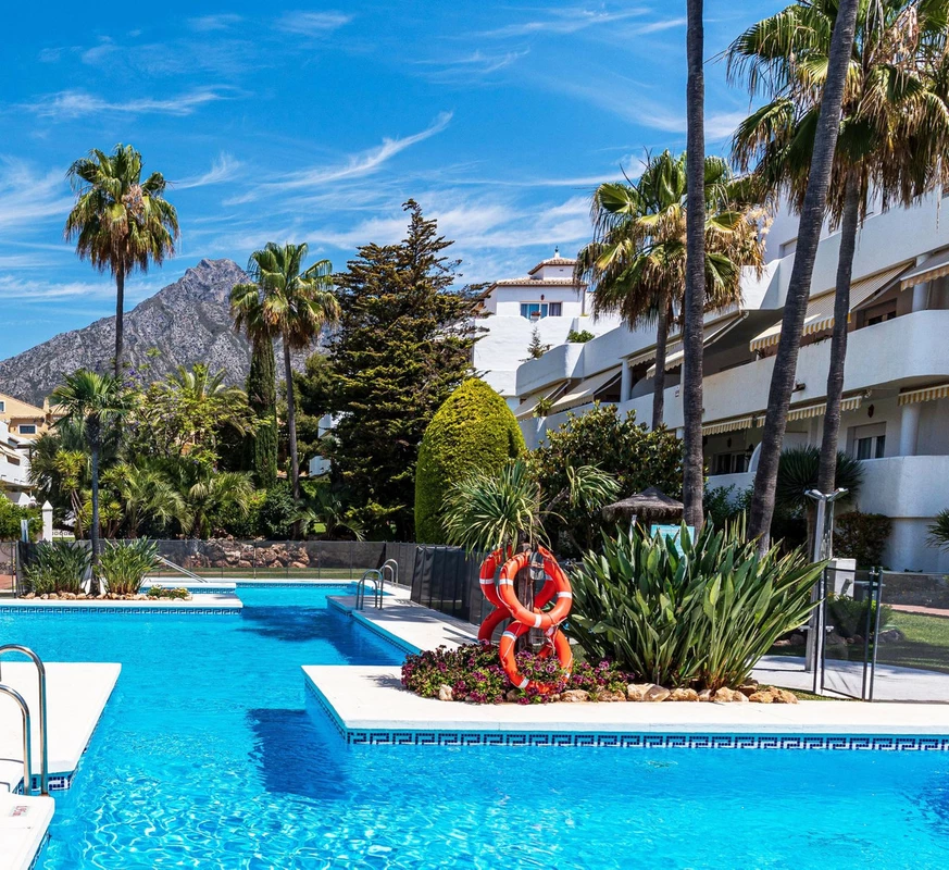 1-7980e48d732b6fc85c14b43b94d2aa54