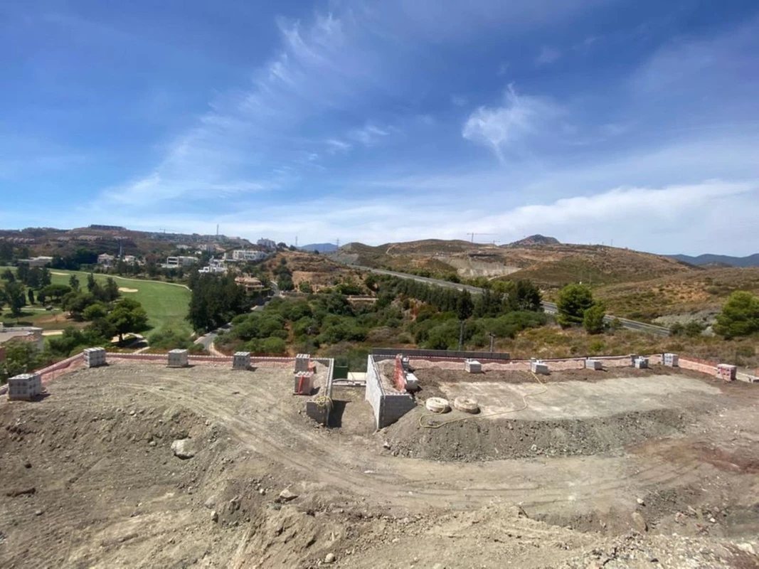 1-7980e48d732b6fc85c14b43b94d2aa54