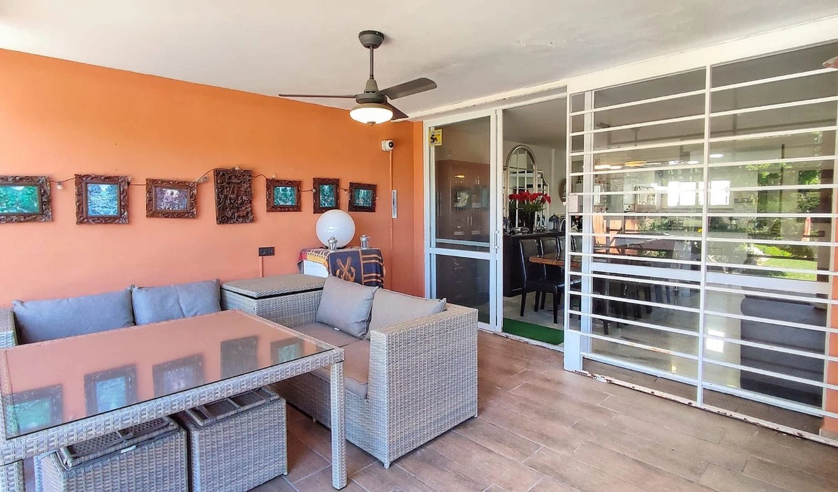 8-e64a9055bba3e77ac8aca3b893cdf826