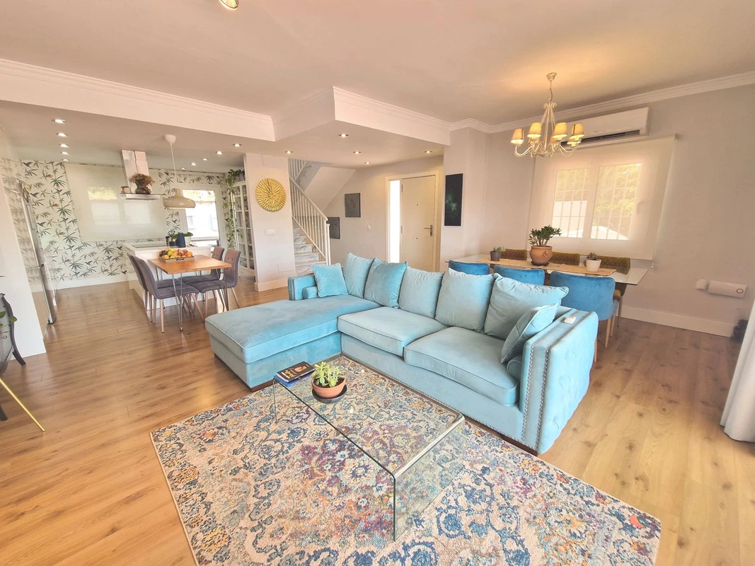 7-aa4cc561180b369757c0bb4af9886cd3