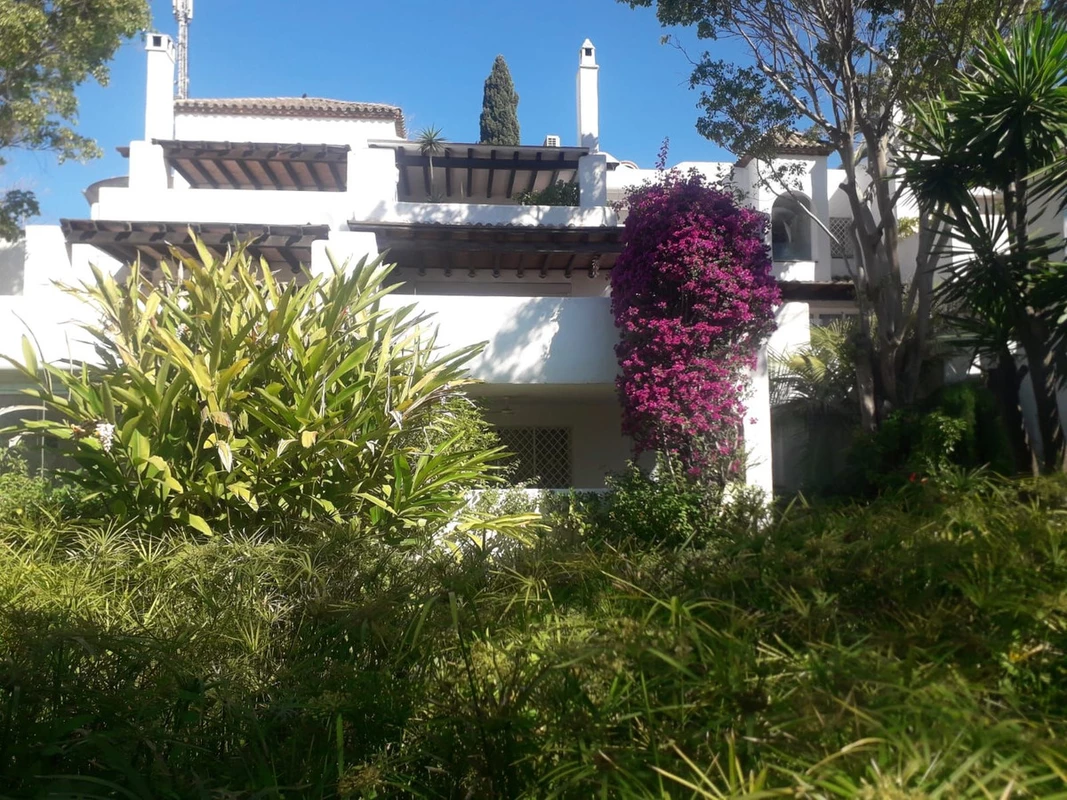 8-e64a9055bba3e77ac8aca3b893cdf826